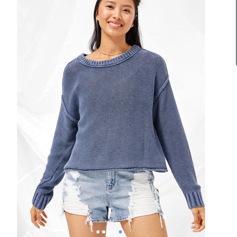 American Eagle Easy Crew neck sweater crop